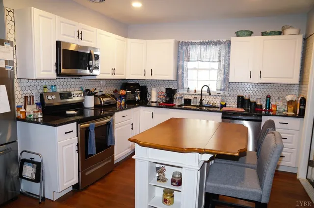 $200,000 | 203 Marshall Street, Brookneal, VA 24528