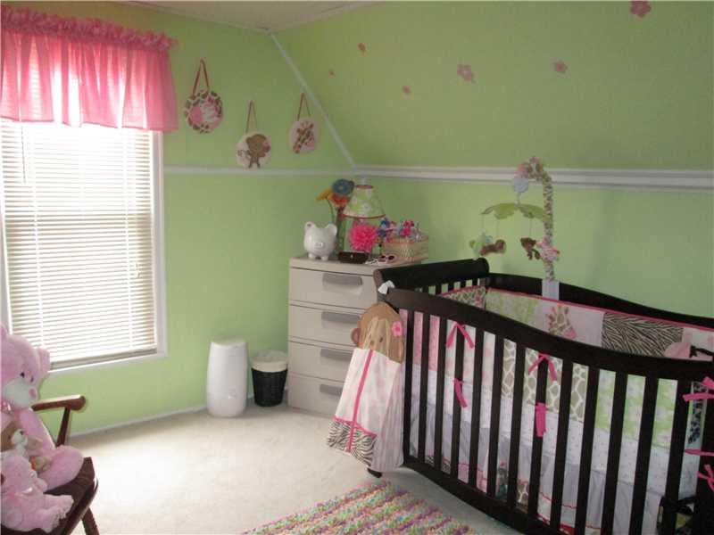 400 Ridge City Of But Pa Butler, PA 16001 - Photo 12 of 14 Bedroom.