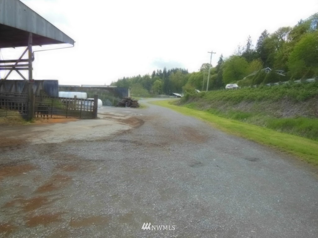 10009 Lowell Larimer Road Everett, WA 98208 - Photo 10 of 11 Gallery Image 10
