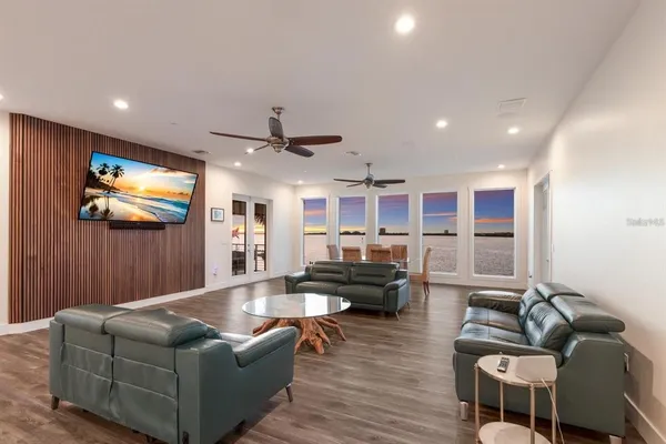 $4,250,000 | 208 22nd St Court Northeast, Bradenton, FL 34208