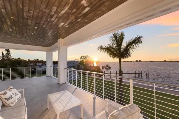 $4,250,000 | 208 22nd St Court Northeast, Bradenton, FL 34208