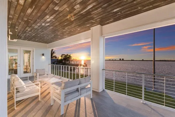 $4,250,000 | 208 22nd St Court Northeast, Bradenton, FL 34208