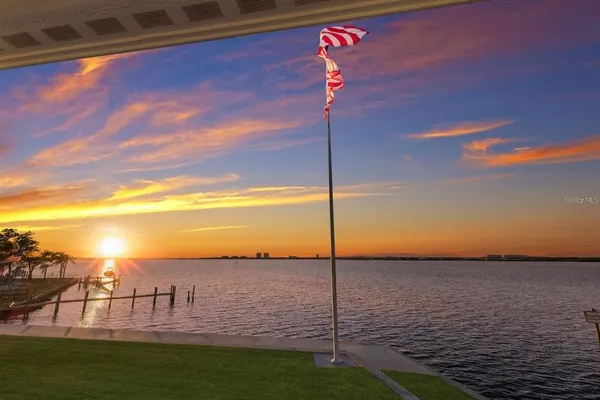 $4,250,000 | 208 22nd St Court Northeast, Bradenton, FL 34208