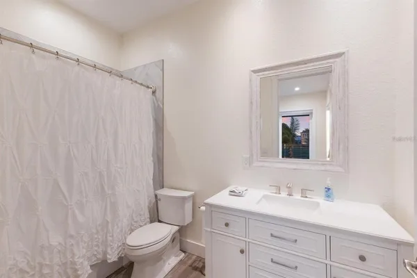 $4,250,000 | 208 22nd St Court Northeast, Bradenton, FL 34208