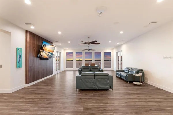 $4,250,000 | 208 22nd St Court Northeast, Bradenton, FL 34208