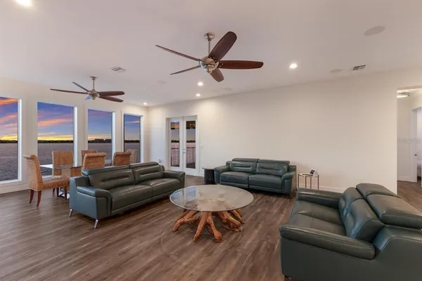 $4,250,000 | 208 22nd St Court Northeast, Bradenton, FL 34208