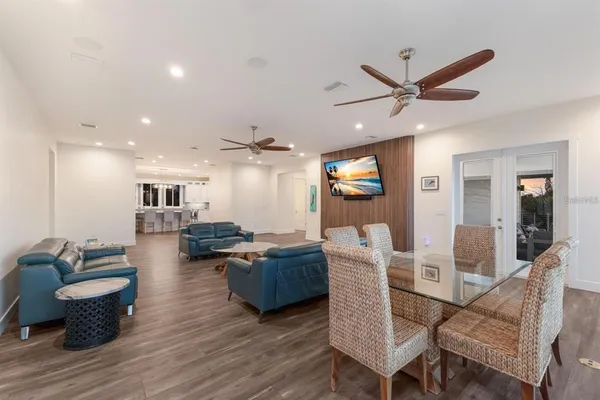 $4,250,000 | 208 22nd St Court Northeast, Bradenton, FL 34208