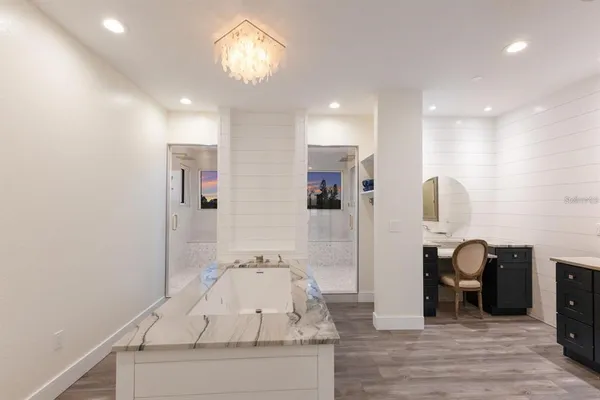 $4,250,000 | 208 22nd St Court Northeast, Bradenton, FL 34208