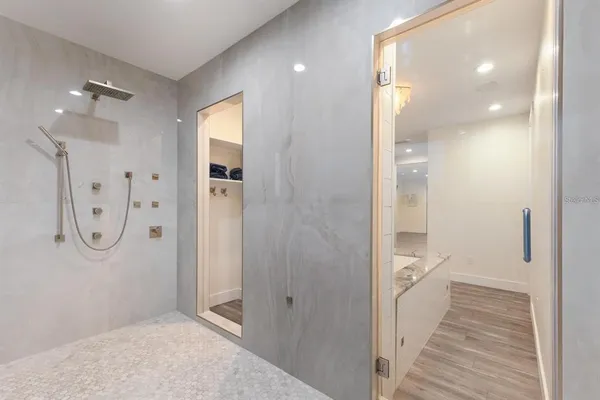 $4,250,000 | 208 22nd St Court Northeast, Bradenton, FL 34208