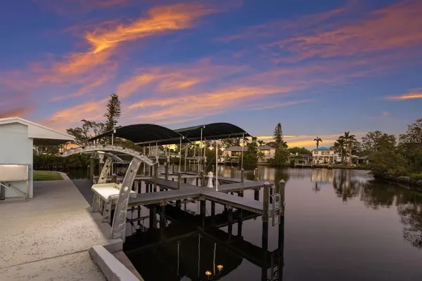 $4,250,000 | 208 22nd St Court Northeast, Bradenton, FL 34208