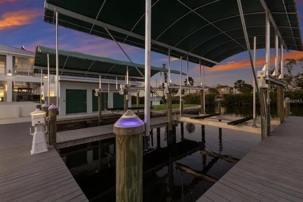 $4,250,000 | 208 22nd St Court Northeast, Bradenton, FL 34208