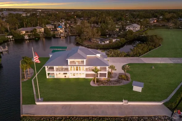 $4,250,000 | 208 22nd St Court Northeast, Bradenton, FL 34208