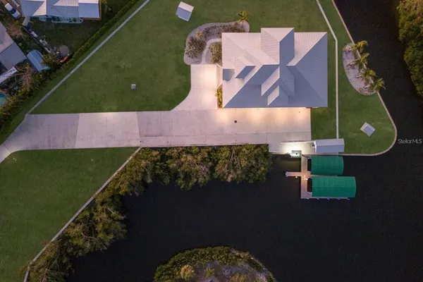 $4,250,000 | 208 22nd St Court Northeast, Bradenton, FL 34208