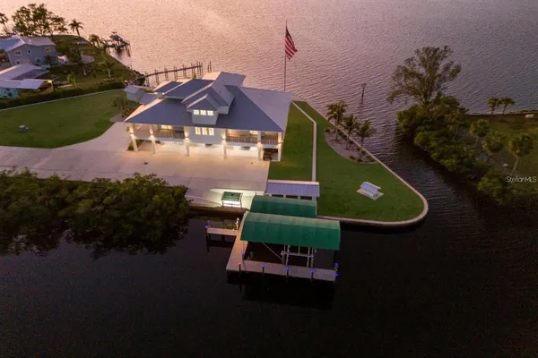 $4,250,000 | 208 22nd St Court Northeast, Bradenton, FL 34208