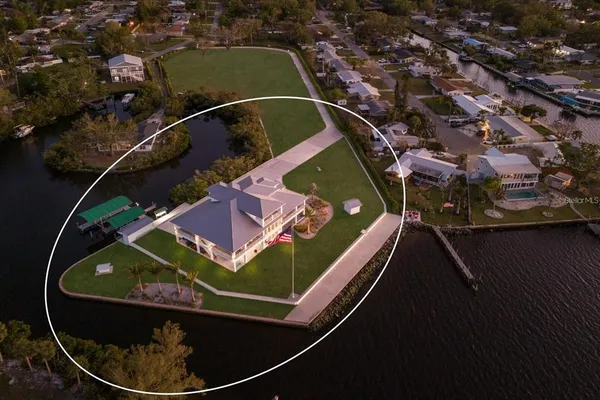 $4,250,000 | 208 22nd St Court Northeast, Bradenton, FL 34208