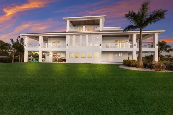 $4,250,000 | 208 22nd St Court Northeast, Bradenton, FL 34208