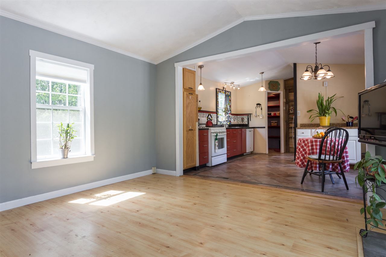 13 Cotton Road Deerfield, NH 03037 - Photo 10 of 37