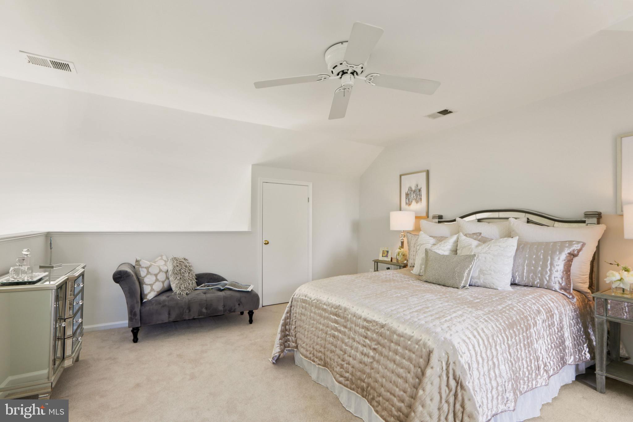 1236 Vintage Place Reston, VA 20194 - Photo 32 of 75