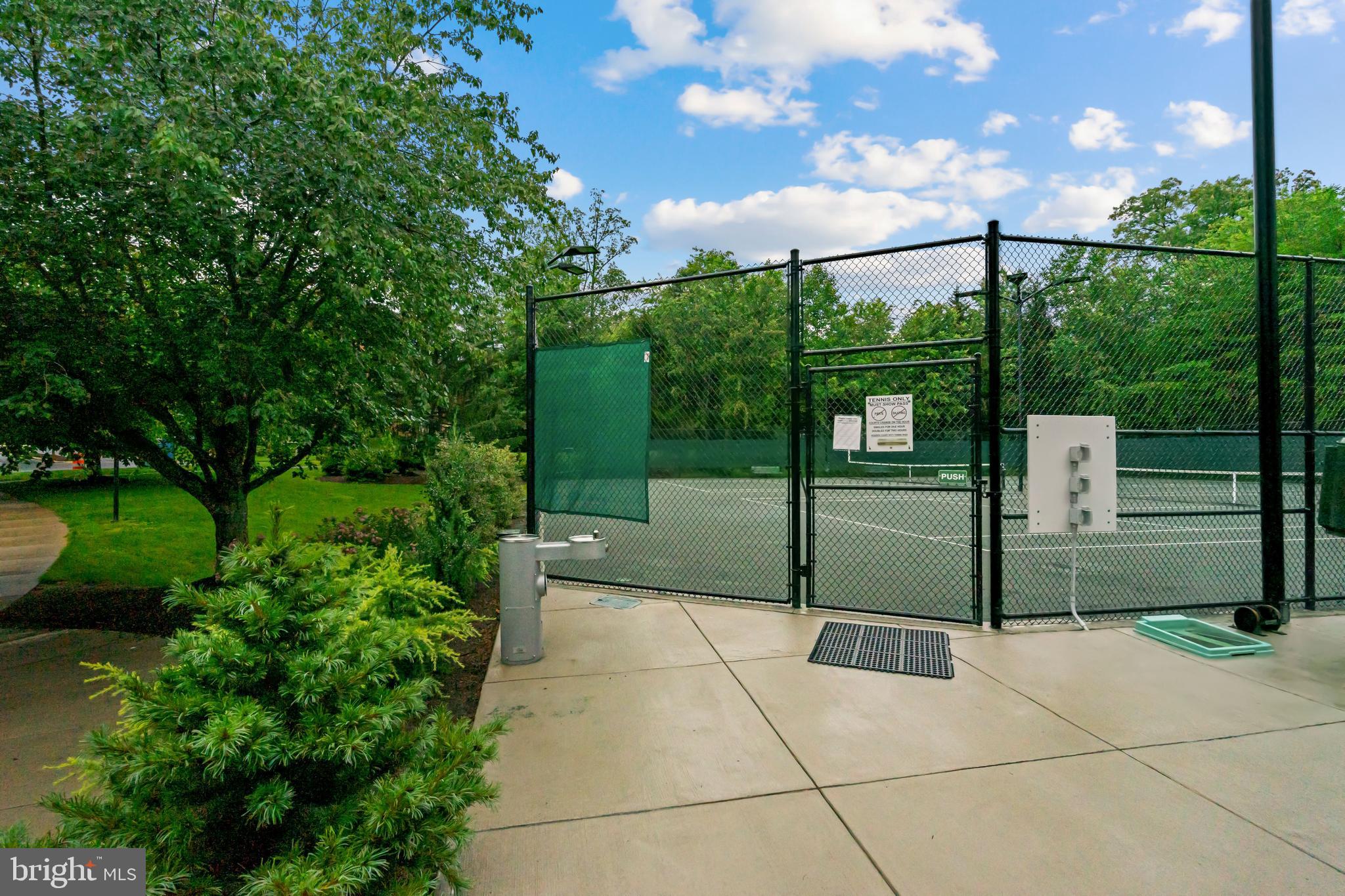 1236 Vintage Place Reston, VA 20194 - Photo 56 of 75