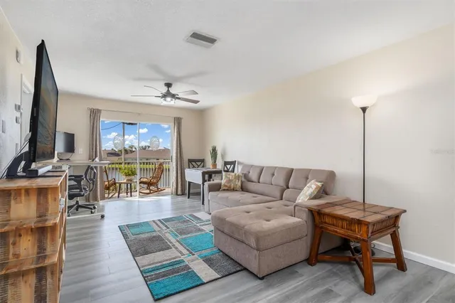 $154,000 | 12538 Southwest Kingsway Circle, Unit 505, Lake Suzy, FL 34269