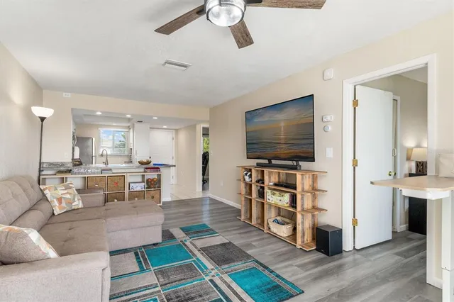 $154,000 | 12538 Southwest Kingsway Circle, Unit 505, Lake Suzy, FL 34269