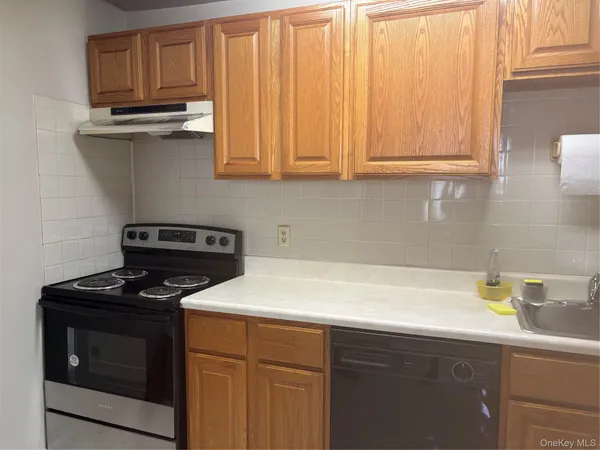 $255,000 | 5 White Gate Road, Unit A, Wappingers Falls, NY 12590