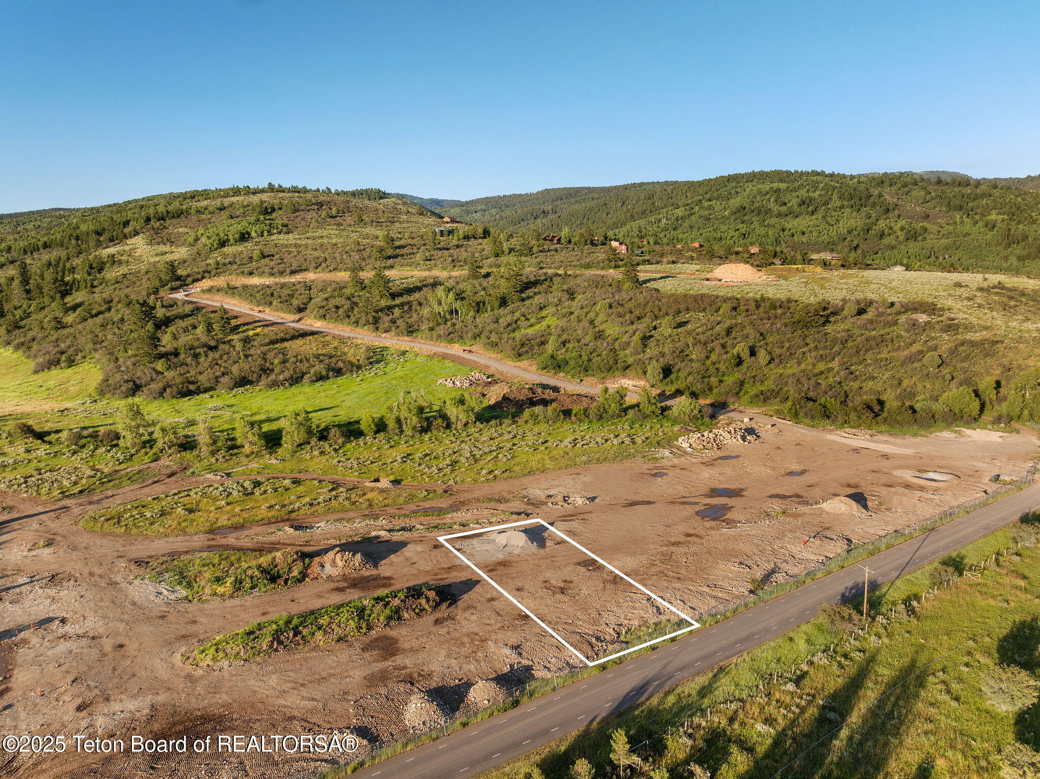 DJI_20250717100346_0914_D