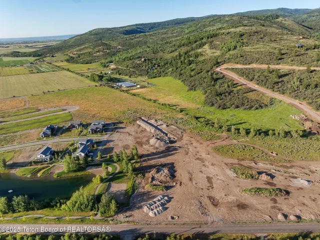 $167,500 | Lot 21 Tbd Old Jackson Hwy Drive, Victor, ID 83455