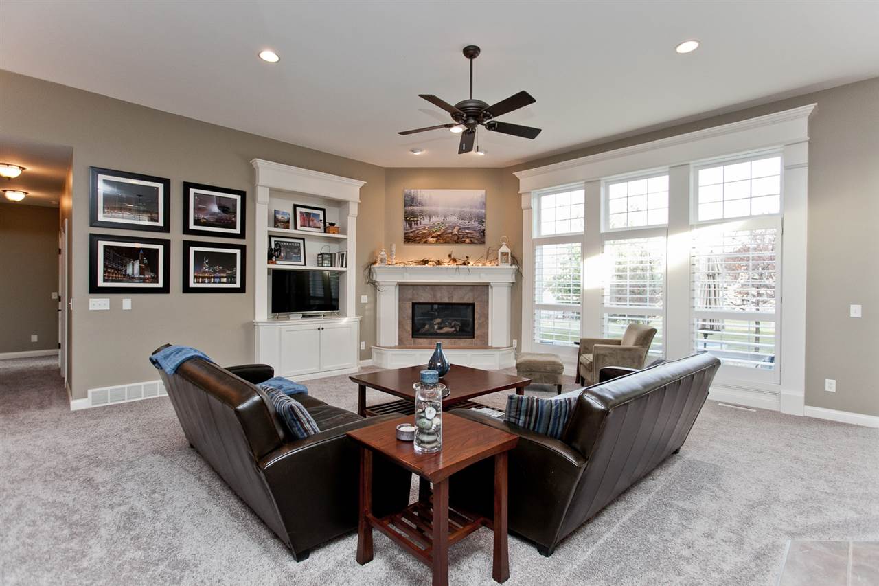 2535 Newcastle Road Marion, IA 52302 - Photo 5 of 41 Gallery Image 5