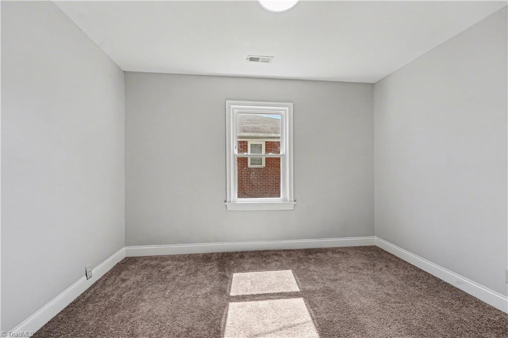 504 Ellwood Drive High Point, NC 27260 - Photo 19 of 27