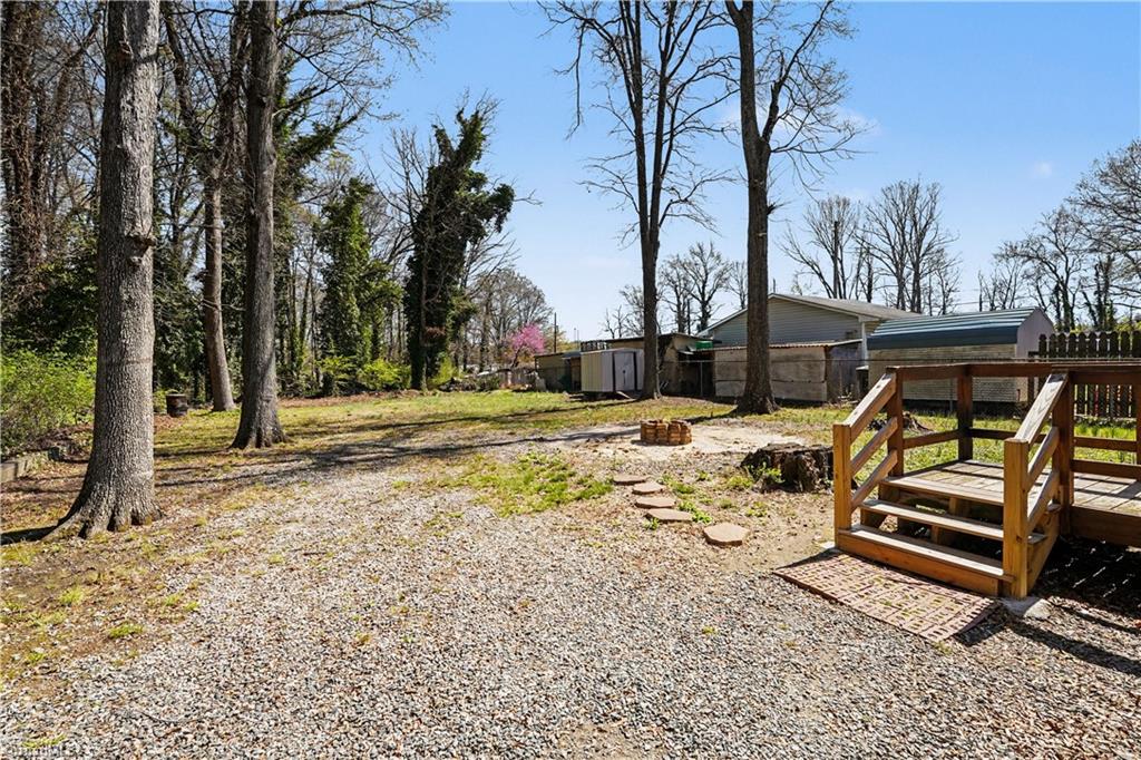 504 Ellwood Drive High Point, NC 27260 - Photo 6 of 27