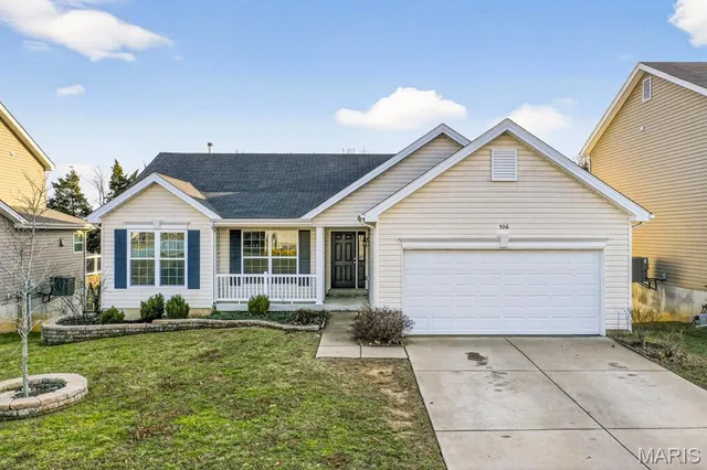$349,900 | 506 Horseshoe Bend Drive, Wentzville, MO 63385