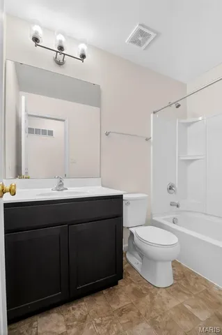 $349,900 | 506 Horseshoe Bend Drive, Wentzville, MO 63385