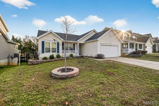 $349,900 | 506 Horseshoe Bend Drive, Wentzville, MO 63385