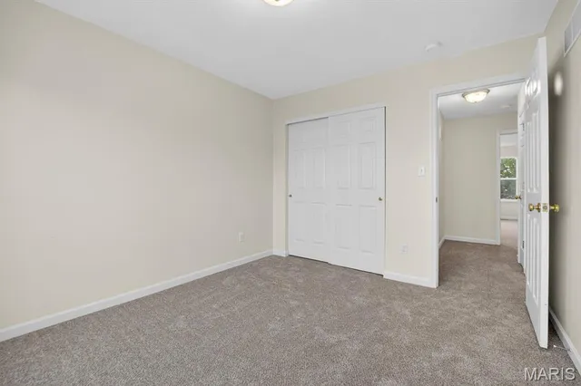 $349,900 | 506 Horseshoe Bend Drive, Wentzville, MO 63385