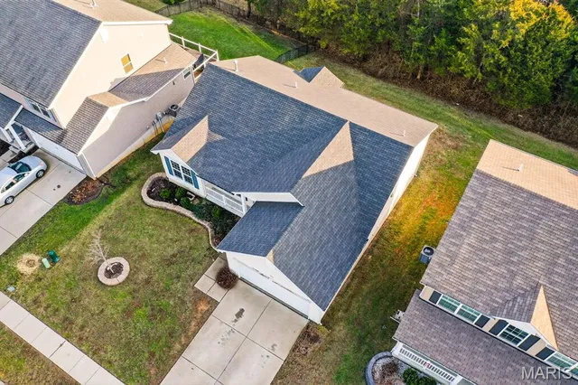 $349,900 | 506 Horseshoe Bend Drive, Wentzville, MO 63385