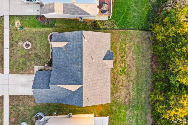 $349,900 | 506 Horseshoe Bend Drive, Wentzville, MO 63385