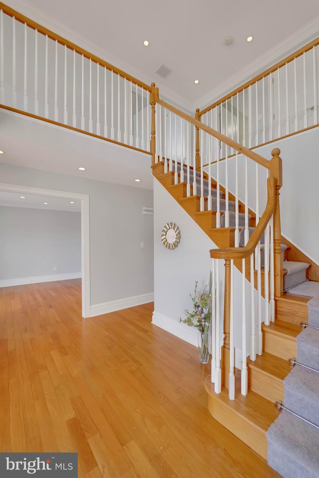 42 Brookfield Way Princeton Junction, NJ 08550 - Photo 7 of 48 Foyer