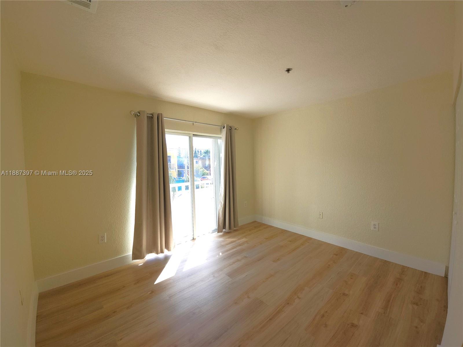 437 Southwest 7th Street, Unit 201 Miami, FL 33130 - Photo 9 of 16