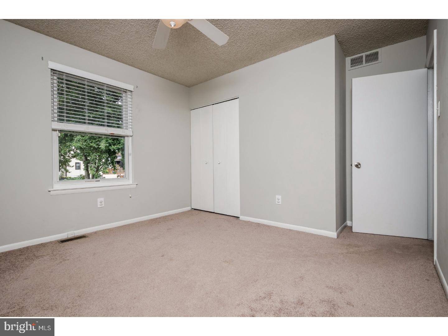 19 Fox Chase Road Evesham, NJ 08053 - Photo 14 of 22 Gallery Image 14