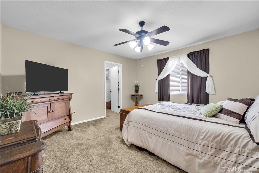 13931 Falling Leaf Road Apple Valley, CA 92307 - Photo 19 of 50 Bedroom #3 with walk in closet