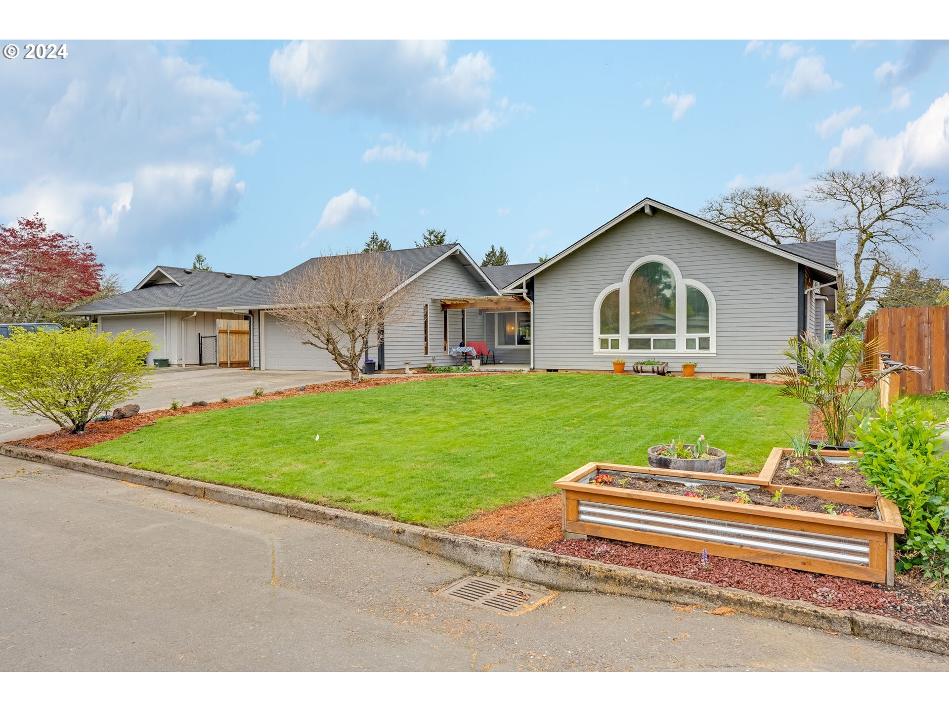 1013 Northeast 98th Ave  