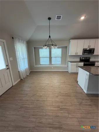 $2,495 | 1100 River Wood Seguin Tx 78155 Wood, Unit WOOD, Seguin, TX 78155