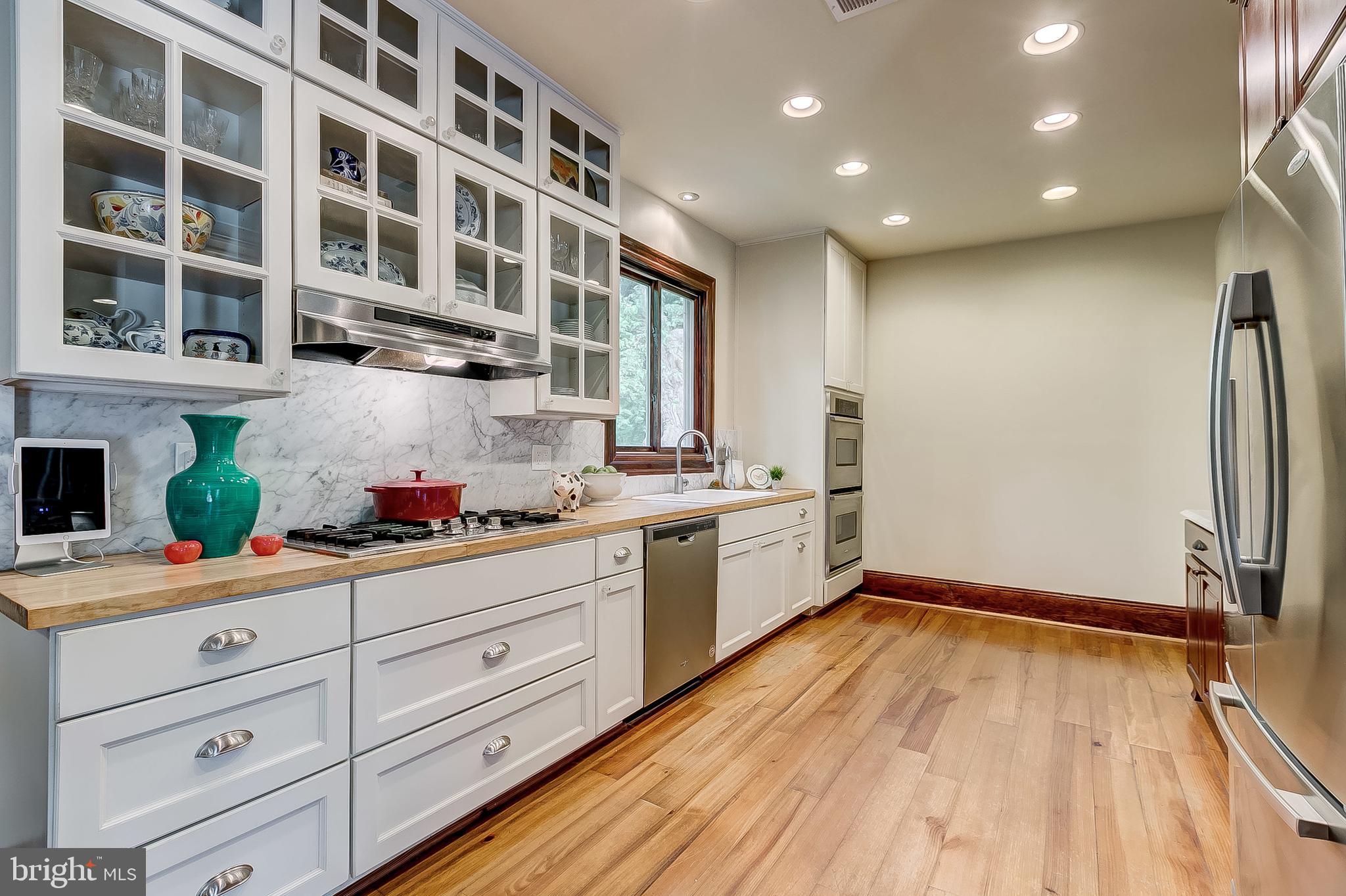 2407 Ken Oak Road Baltimore, MD 21209 - Photo 21 of 83