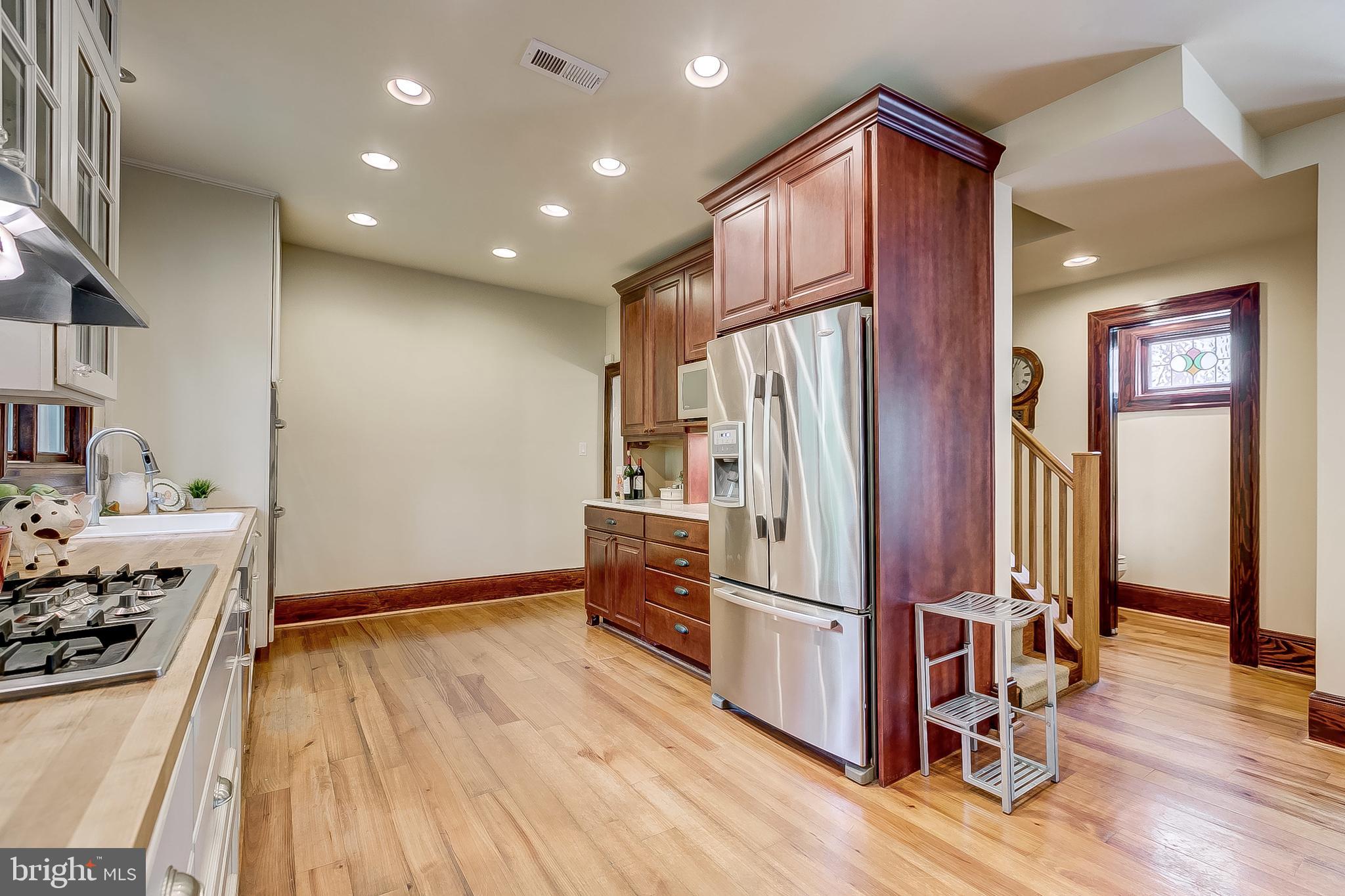 2407 Ken Oak Road Baltimore, MD 21209 - Photo 22 of 83