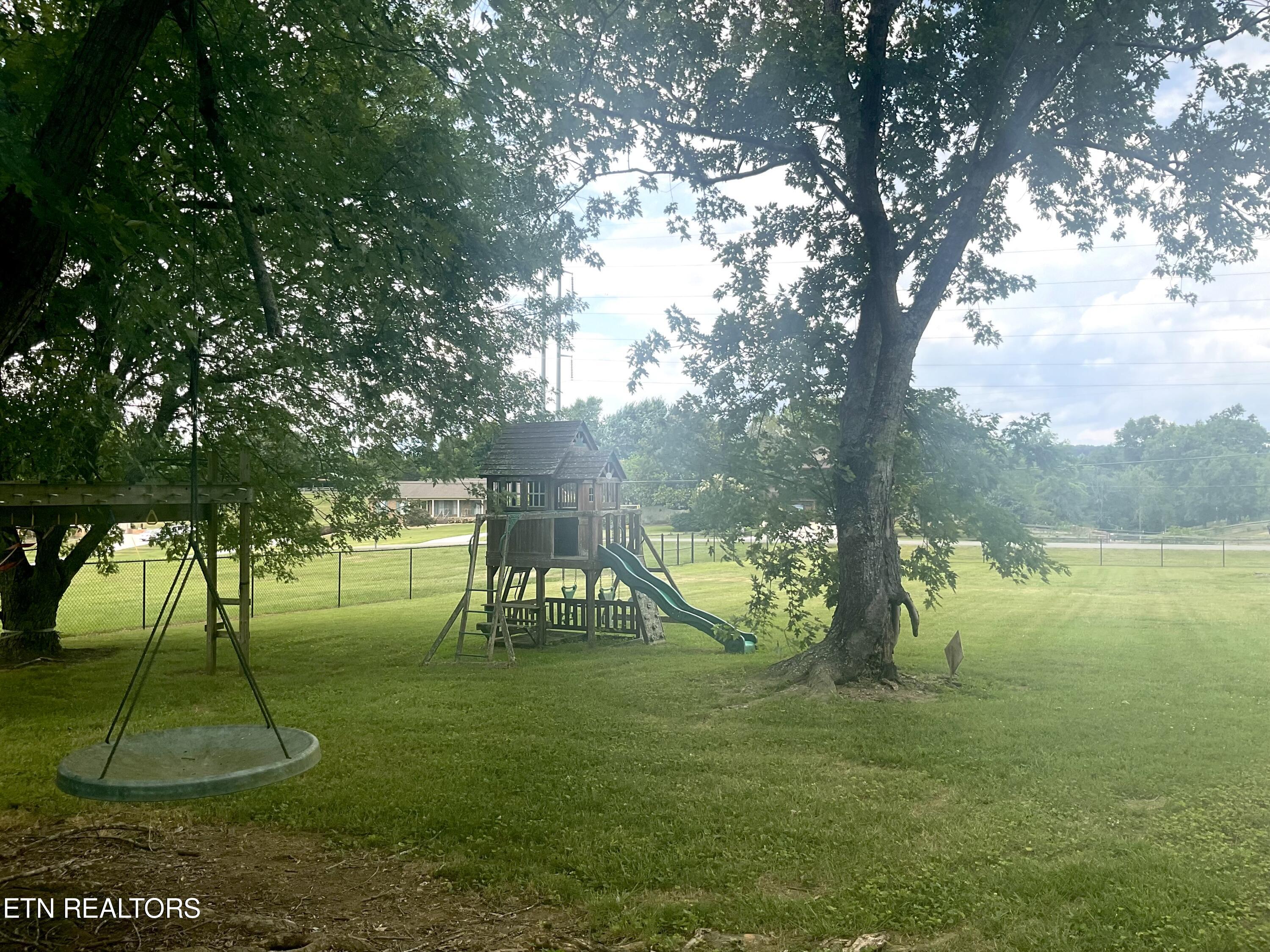 210 Lone Ridge Lane Clinton, TN 37716 - Photo 35 of 47 Love!