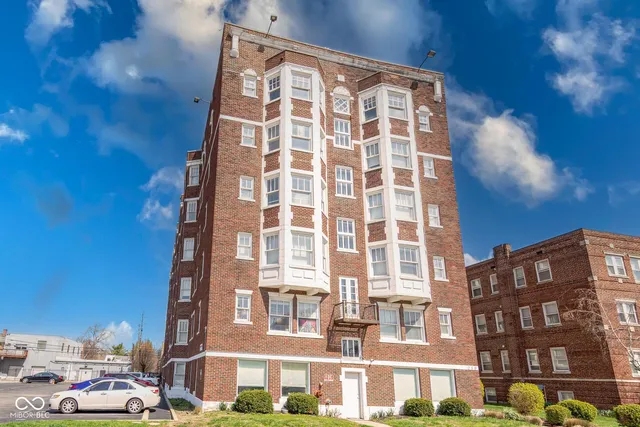 $160,000 | 230 9th Street, Unit 502, Indianapolis, IN 46204