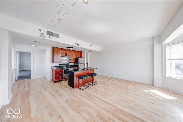 $160,000 | 230 9th Street, Unit 502, Indianapolis, IN 46204