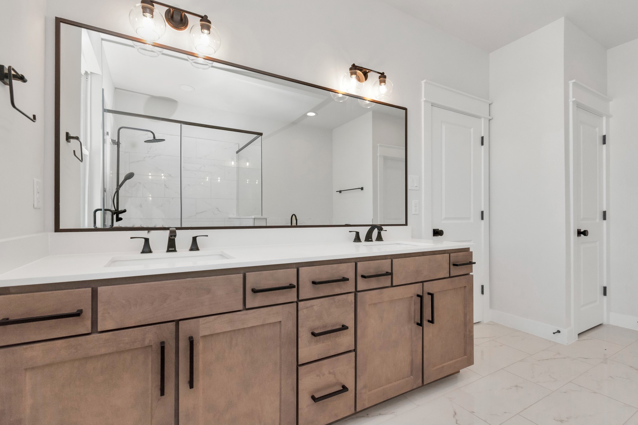 5418 Wheatley Street, Unit B Houston, TX 77091 - Photo 14 of 23