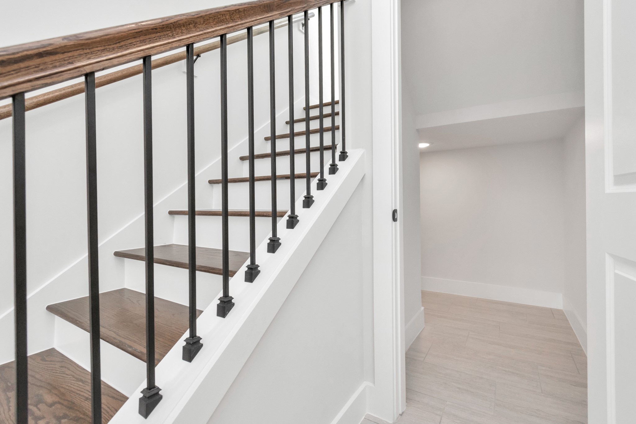 5418 Wheatley Street, Unit B Houston, TX 77091 - Photo 5 of 23